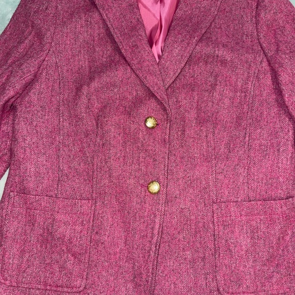 Talbots Raspberry-Pink Tweed Blazer with Gold Buttons - Picture 2 of 9